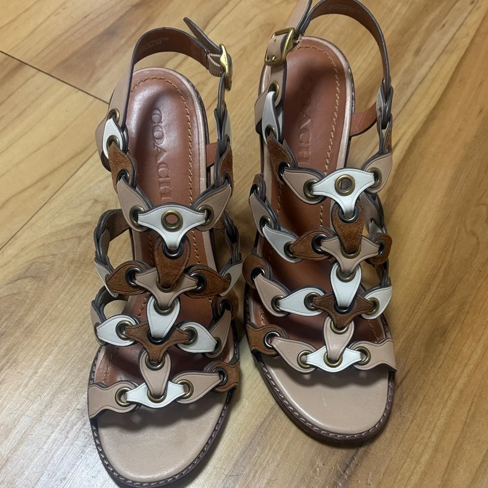 Coach 1941 Coachlink Sandals in the Saddle/Beechwood/Chalk colorway size 8.5 - Picture 9 of 11